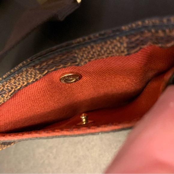 Louis Vuitton Geronimos Waist/Bum Bag Damier Canvas w/Red Interior *Authentic* - Picture 10 of 16